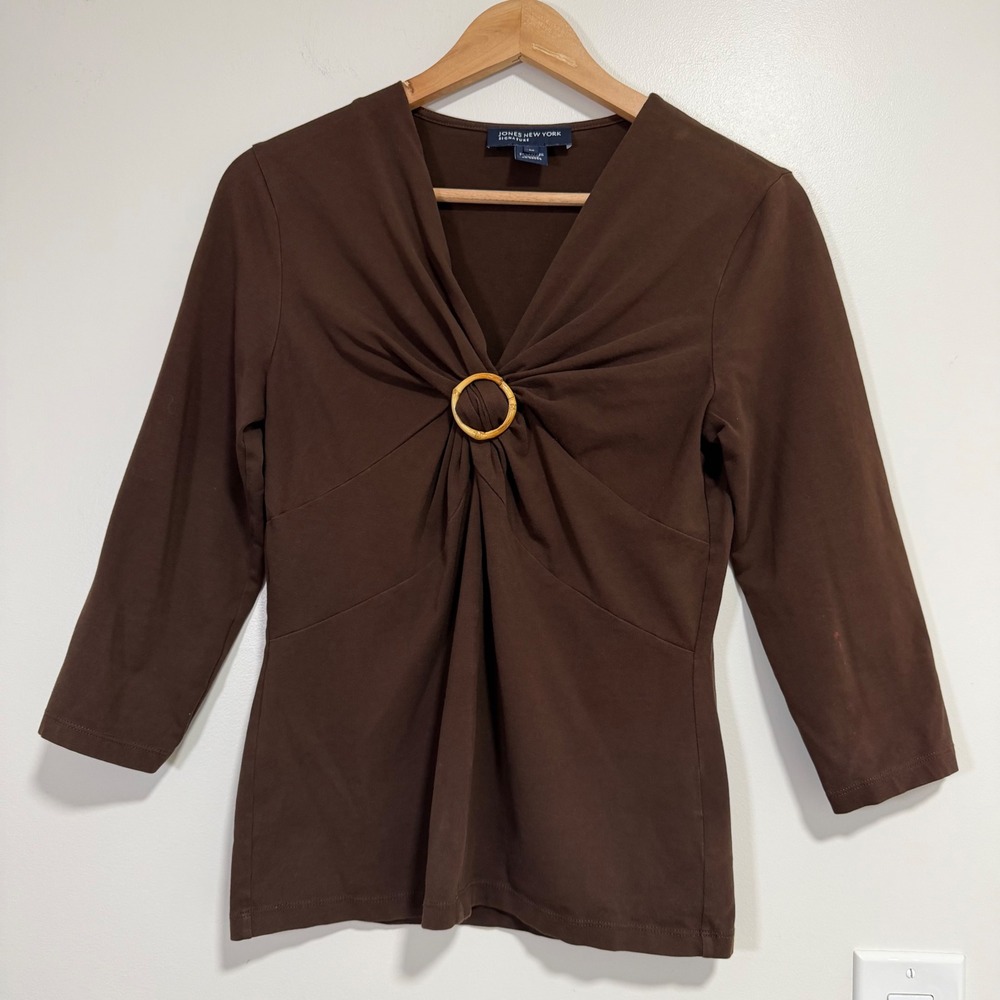 Jones New York Y2K Bamboo Ring V-Neck Top Womens M Brown 3/4 Sleeve Blouse